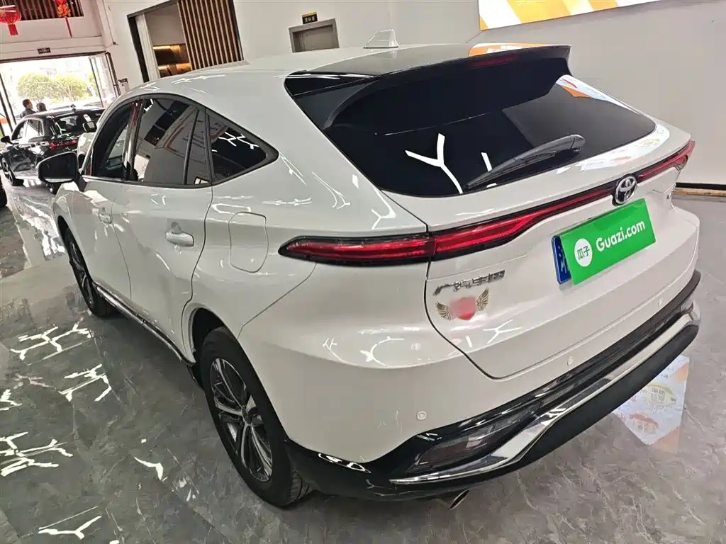 Vesa 2023 2.0L CVT two-wheel drive luxury version купить на сайте DeffCars