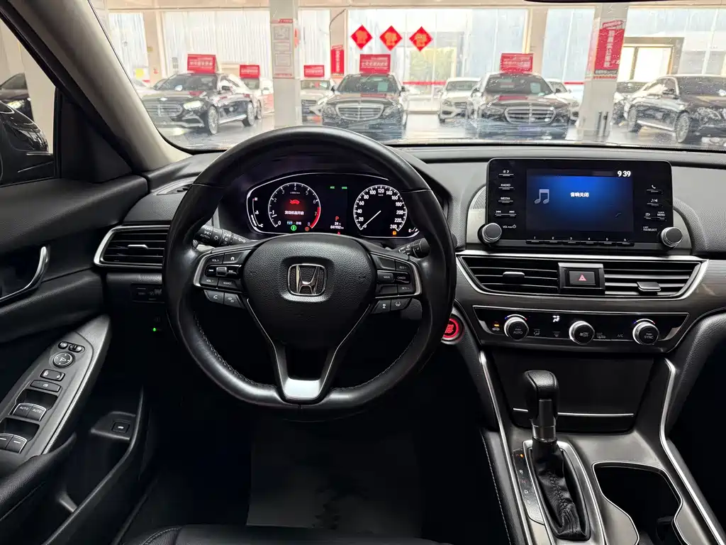 Accord 2018 260TURBO Deluxe Edition National V купить на сайте DeffCars