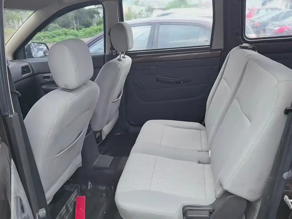 Wuling Hongguang 2015 1.2L S basic model National V купить на сайте DeffCars