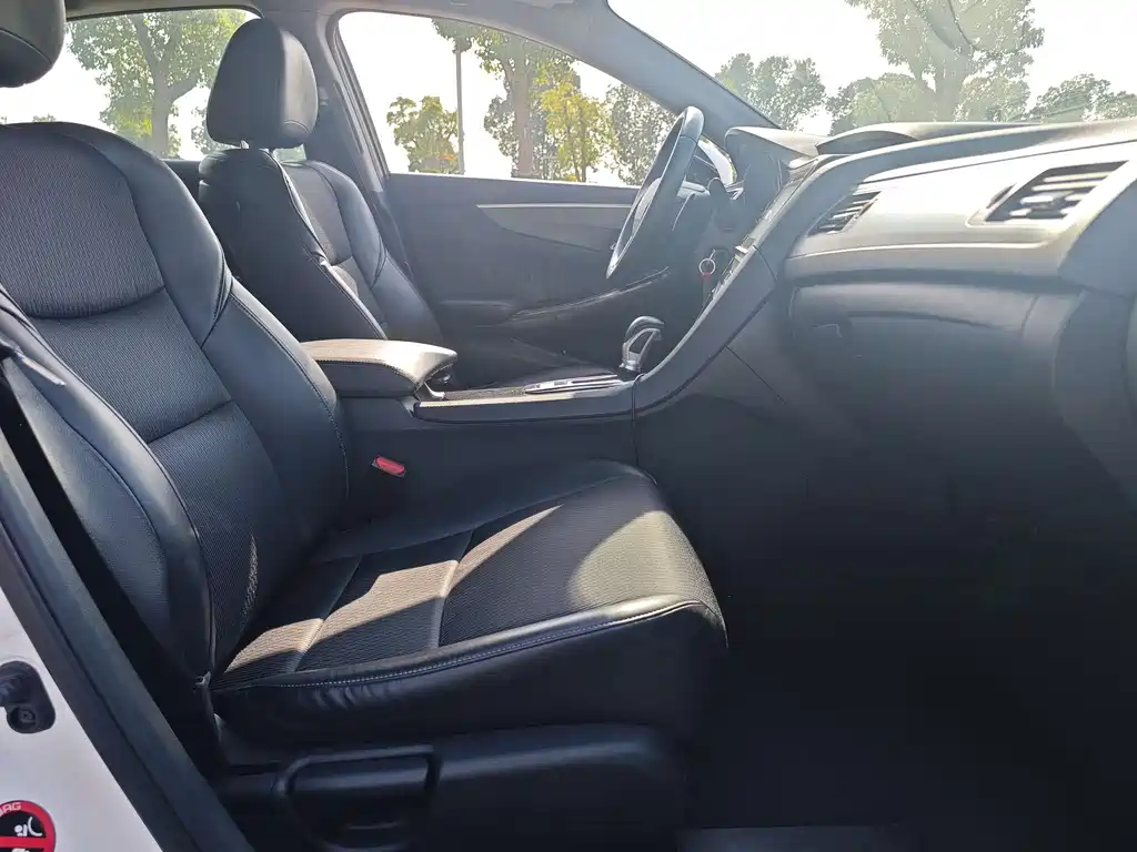 Sibo Rui 2017 2.0L Classic Edition купить на сайте DeffCars