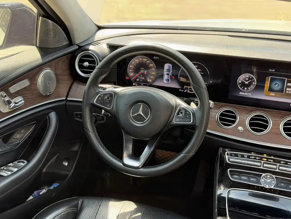 Mercedes-Benz E-Class 2016 E 300 L Luxury Model купить на сайте DeffCars