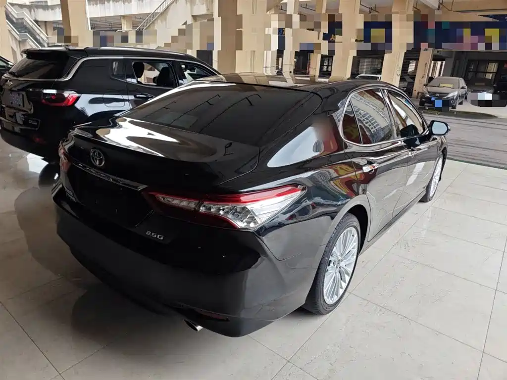 Camry 2018 2.5G Deluxe Edition купить на сайте DeffCars