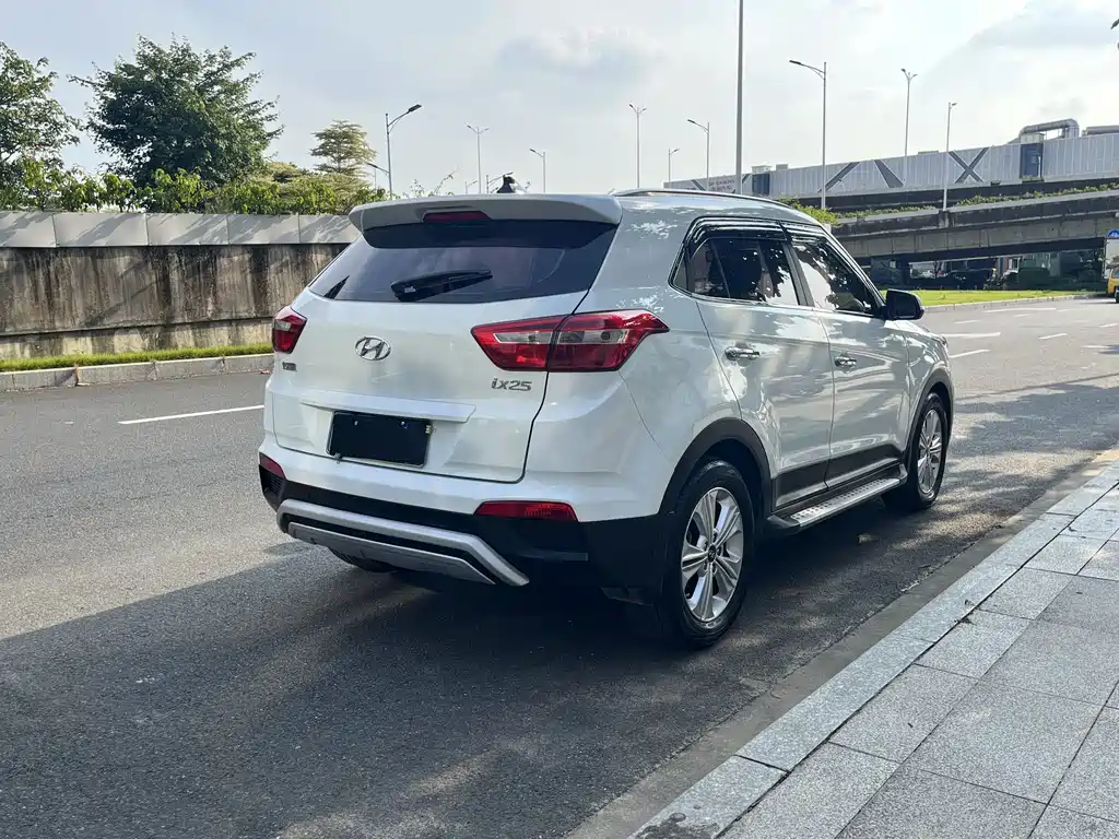 Beijing Hyundai ix25 2015 1.6L automatic two-wheel drive intelligent GLS купить на сайте DeffCars