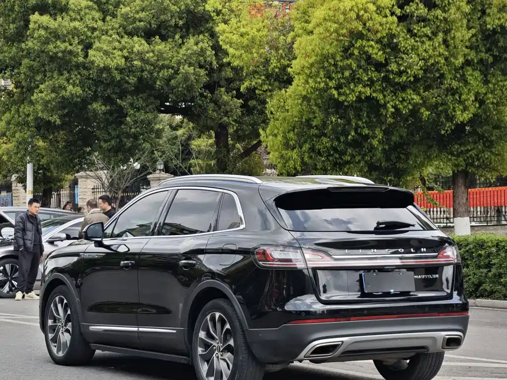 Voyager 2021 2.0T four-wheel drive elegant version купить на сайте DeffCars