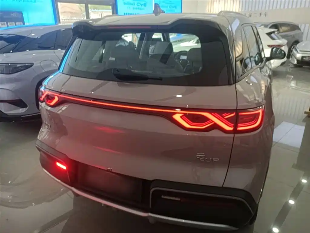 Yuan UP 2024 model 401KM transcendent type купить на сайте DeffCars
