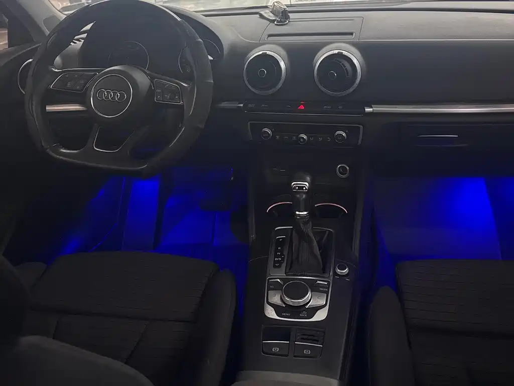 Audi A3 2018 30th Anniversary Model Sportback 35 TFSI Sports купить на сайте DeffCars