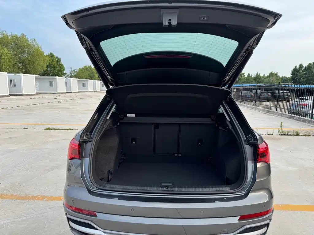 Audi Q3 2022 35 TFSI Fashion Dynamic купить на сайте DeffCars