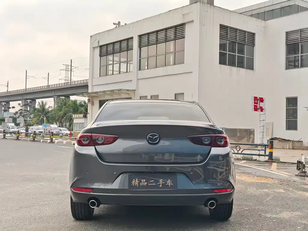 Mazda3 Angkesela 2020 2.0L Automatic Premium Edition купить на сайте DeffCars