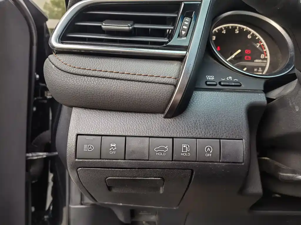 Camry 2021 2.0G Deluxe Edition купить на сайте DeffCars