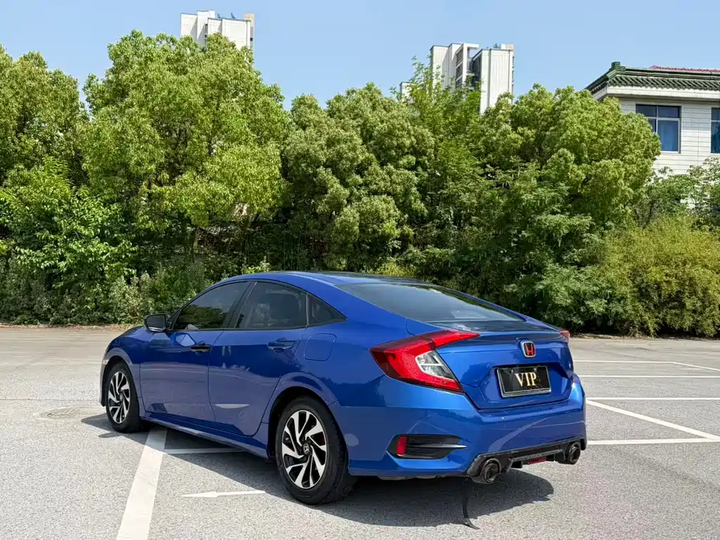 Civic 2016 220TURBO CVT Deluxe Edition купить на сайте DeffCars
