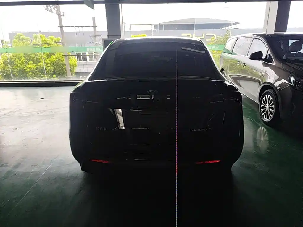 Model Y 2022款 改款 后轮驱动版 купить на сайте DeffCars