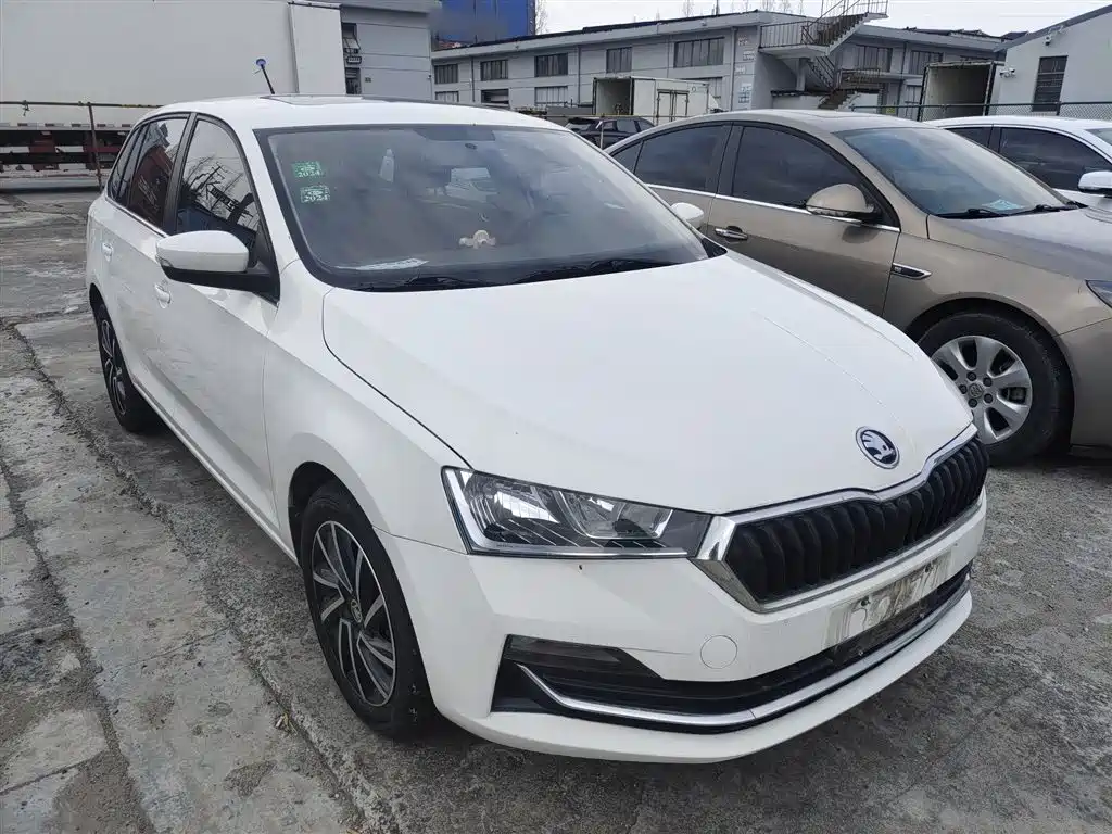 Xindong 2020 1.5L automatic comfort version купить на сайте DeffCars