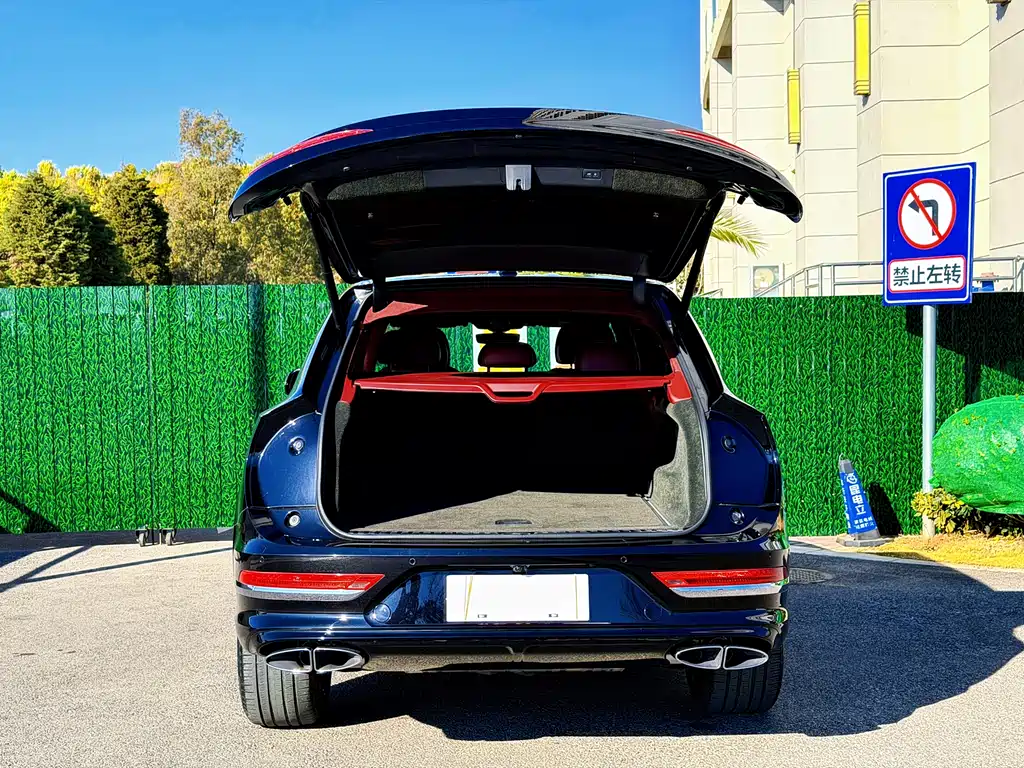 Bentayga 2021 4.0T V8 купить на сайте DeffCars