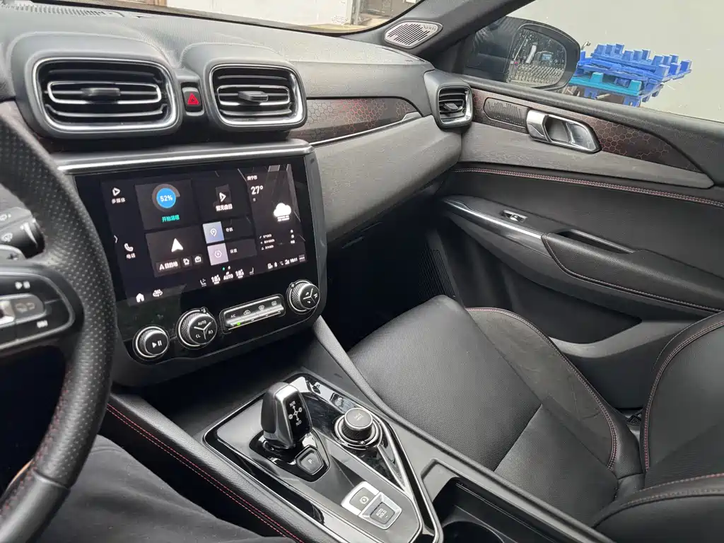 Lynk & Co 03 2019 2.0TD Automatic Pro Edition купить на сайте DeffCars