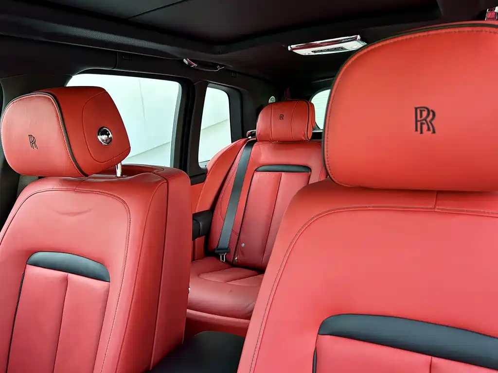 Cullinan 2018 four-seat version купить на сайте DeffCars