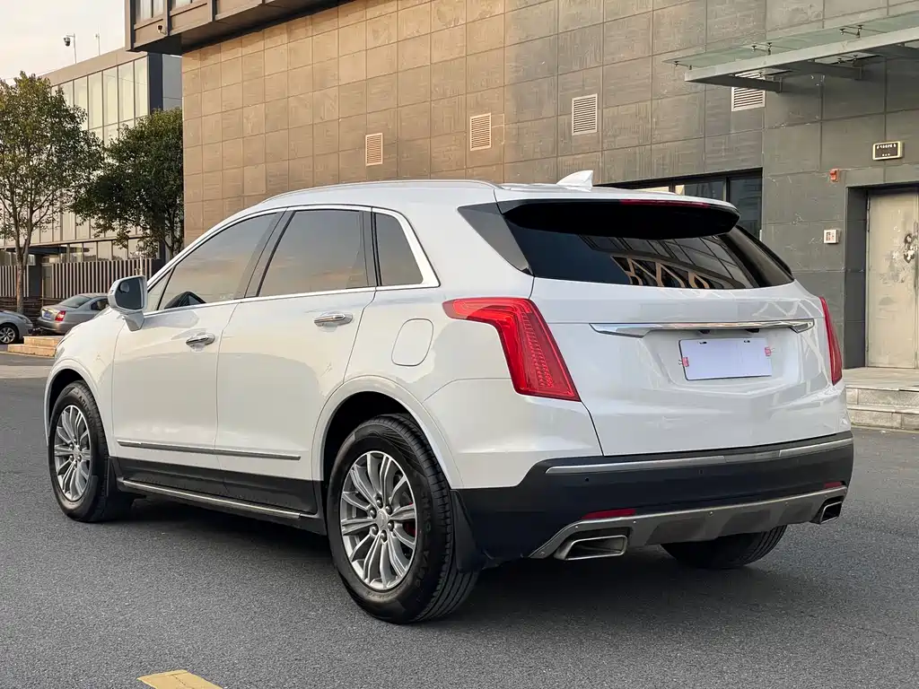 Cadillac XT5 2018 25T luxury model купить на сайте DeffCars