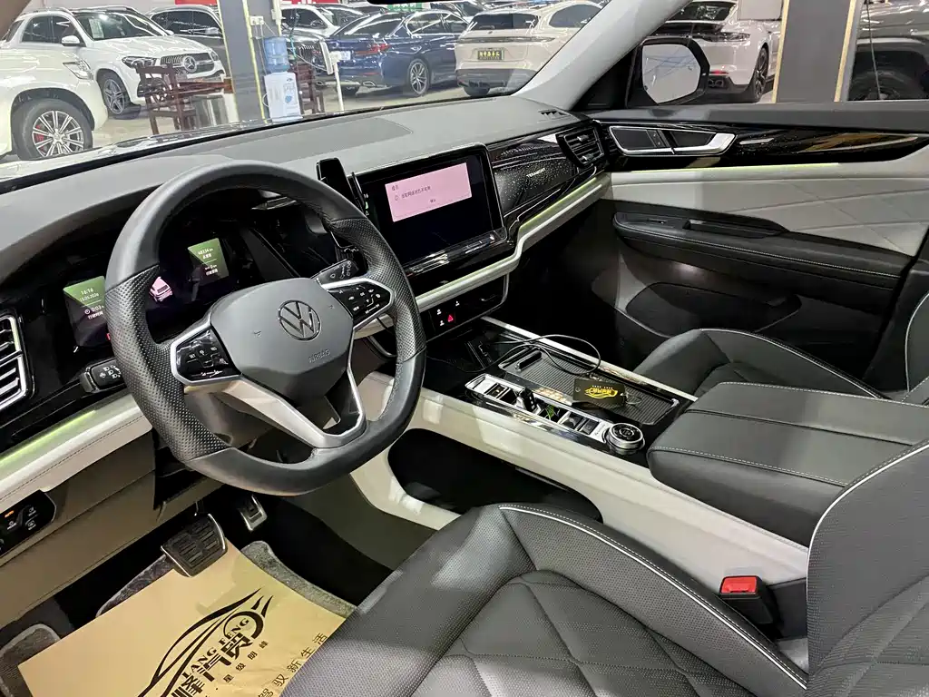 Touron 2024 380TSI four-wheel drive luxury version купить на сайте DeffCars