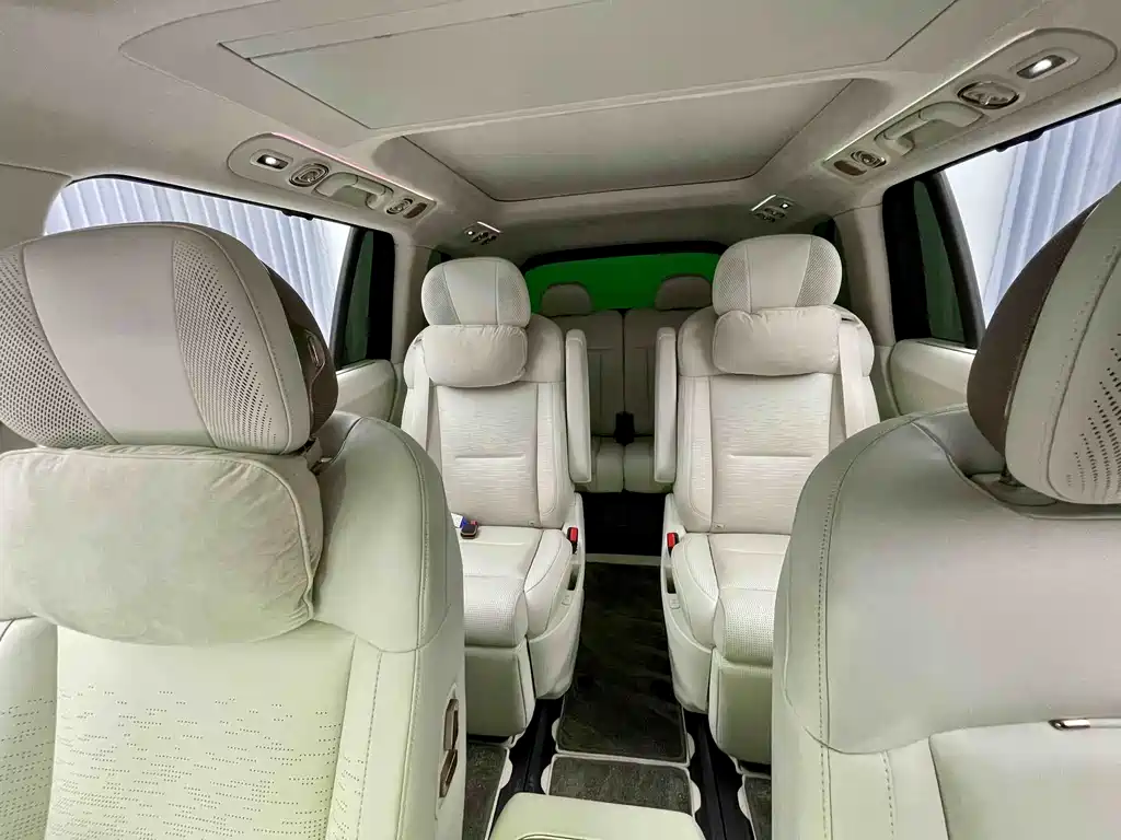 Lynk & Co 900 2025 2.0T Ultra купить на сайте DeffCars