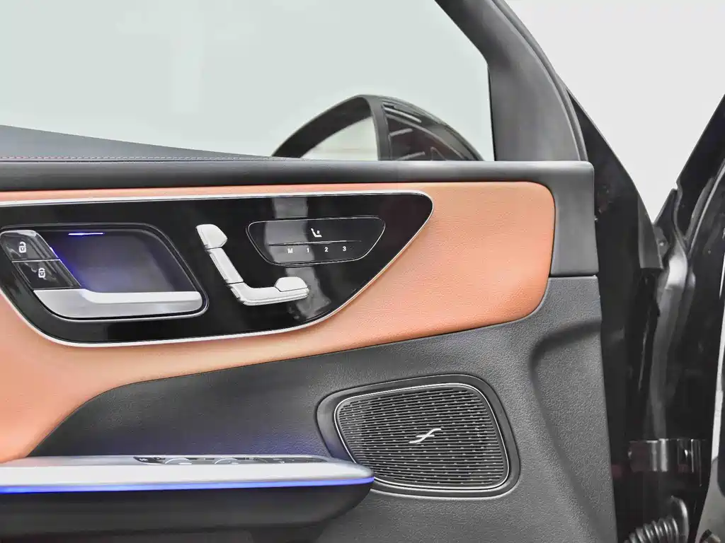 Mercedes-Benz GLC 2023 GLC 300 L 4MATIC Dynamic 7-seater купить на сайте DeffCars