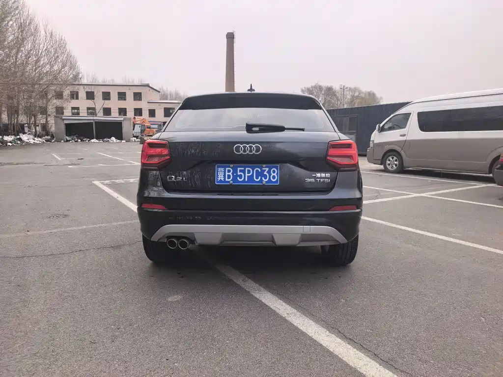 Audi Q2L 2021 35 TFSI fashionable and dynamic купить на сайте DeffCars