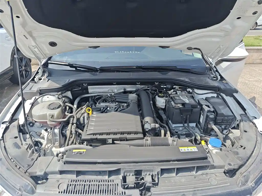 Golf 2023 facelift 280TSI DSG Pro купить на сайте DeffCars
