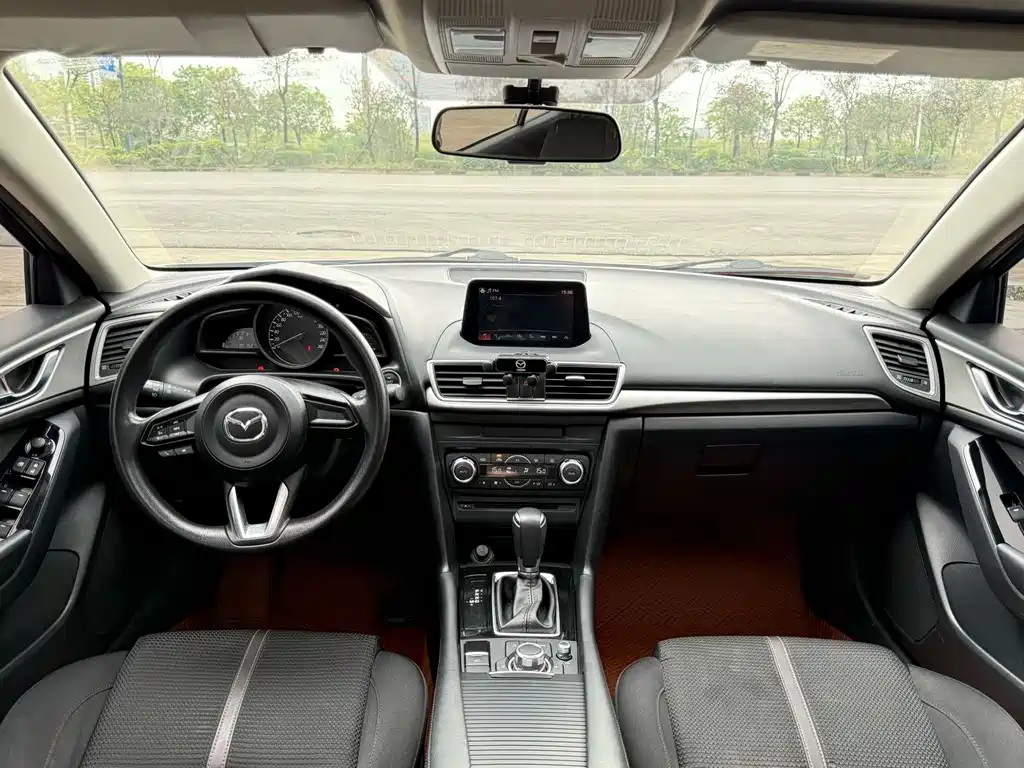 Mazda3 Angkesela 2019 Cloud Control Edition Sedan 1.5L Automatic Luxury Type National V купить на сайте DeffCars