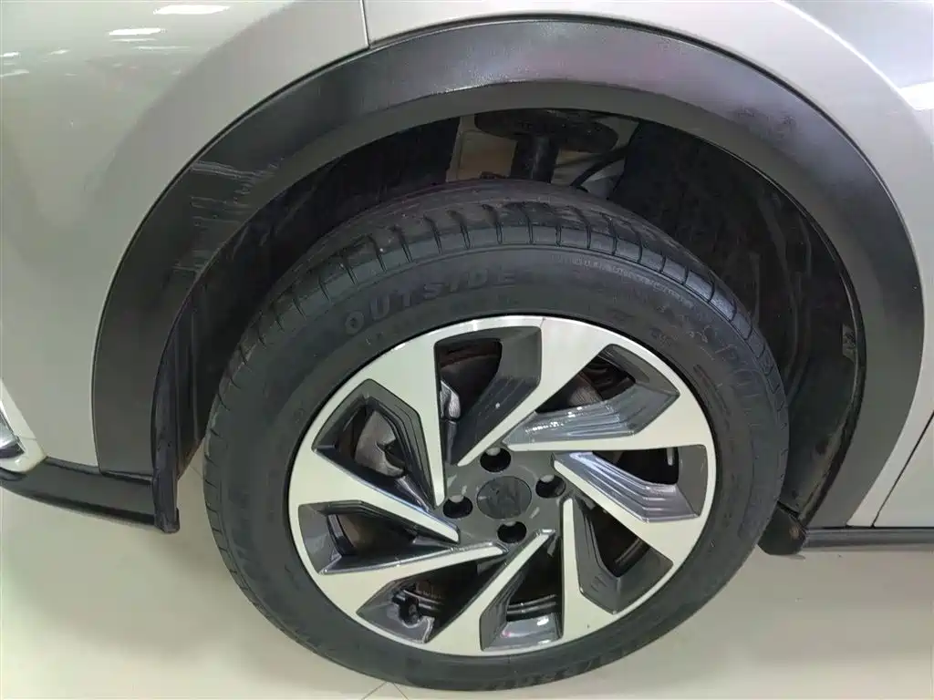 Yixuan GS 2020 230T automatic cross-eye version купить на сайте DeffCars