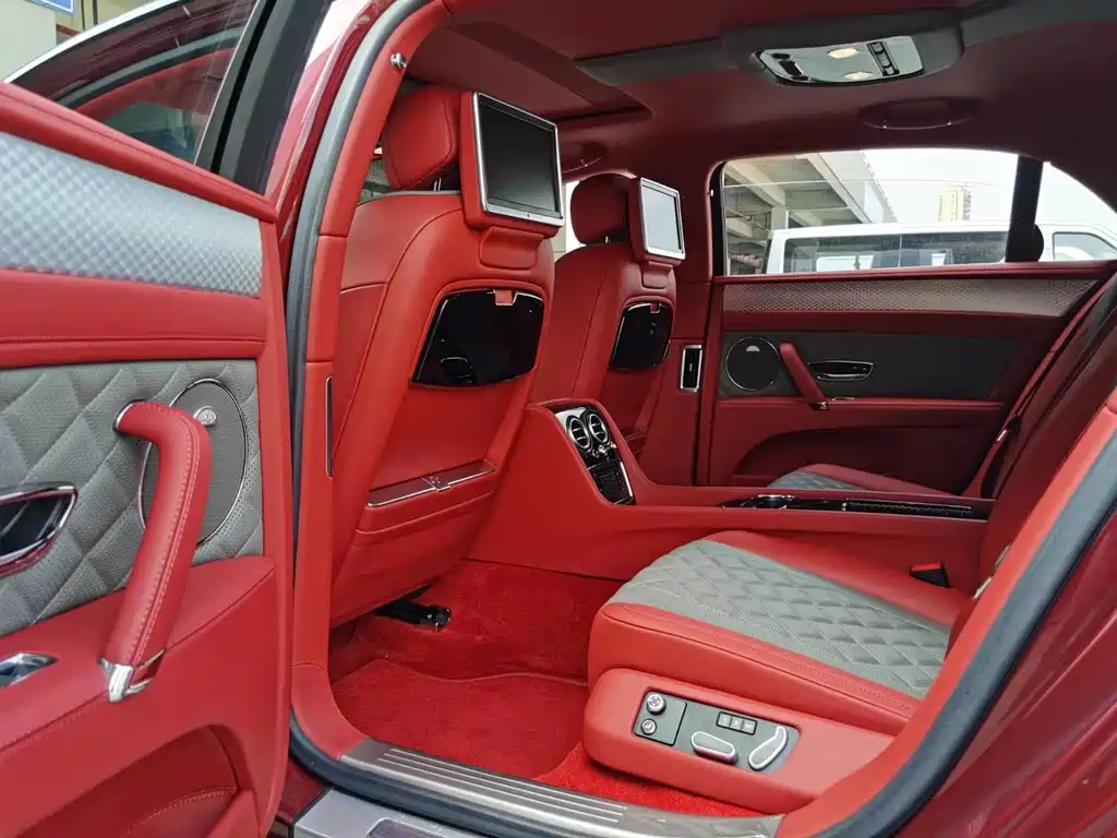 Flying Spur 2017 4.0T V8 S Standard Edition купить на сайте DeffCars