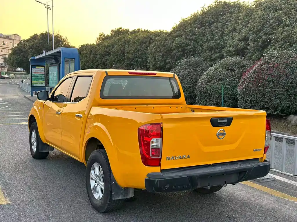 Navara 2021 2.5L facelift manual two-wheel drive smart model QR25 купить на сайте DeffCars