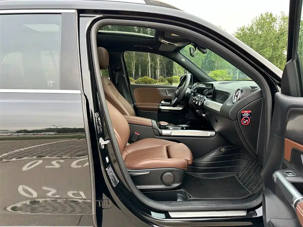 Mercedes-Benz GLB 2022 facelift GLB 200 fashion model купить на сайте DeffCars