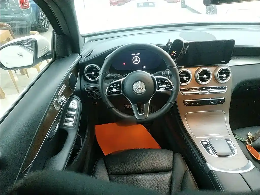Mercedes-Benz GLC 2020 GLC 300 L 4MATIC Dynamic купить на сайте DeffCars