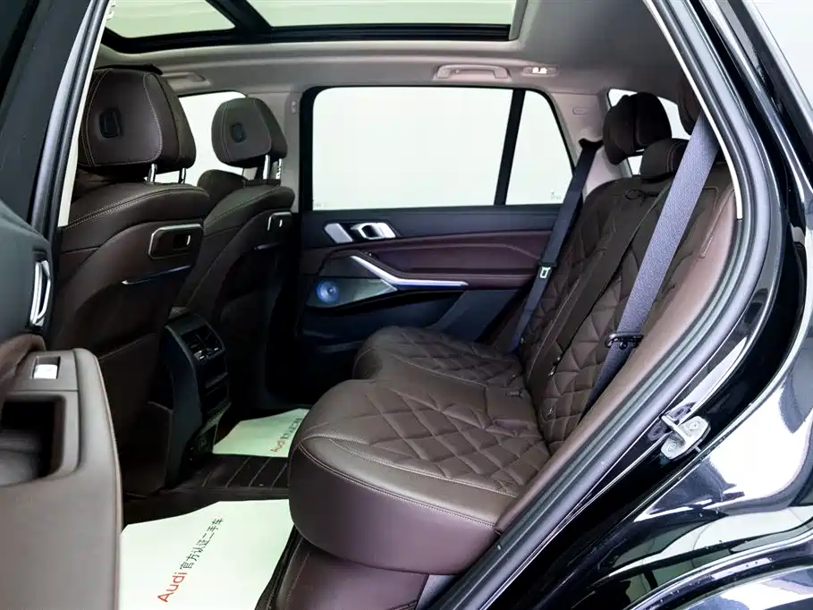 BMW X5 2023 xDrive 30Li Exclusive M Sports Night Package купить на сайте DeffCars