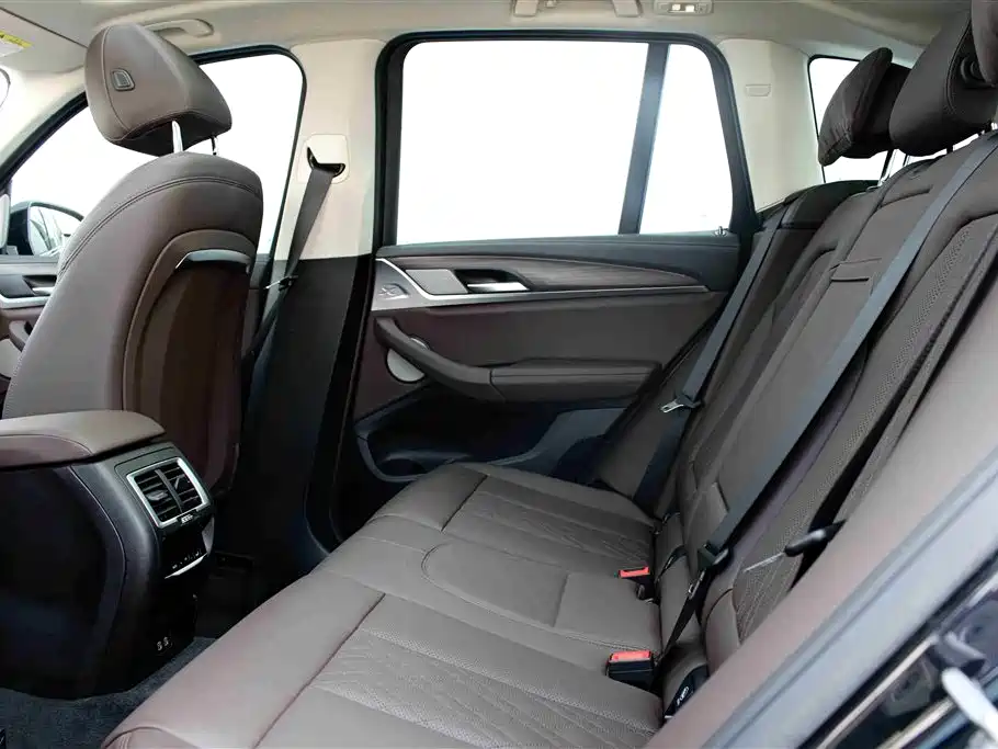 BMW X3 2023 Facelift xDrive30i Leading M Night Package купить на сайте DeffCars