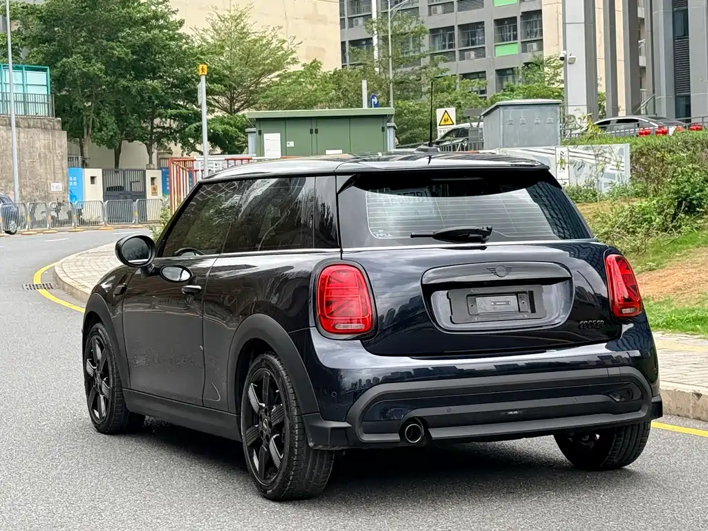 MINI 2023 1.5T COOPER Purple Night Escape Special Edition купить на сайте DeffCars