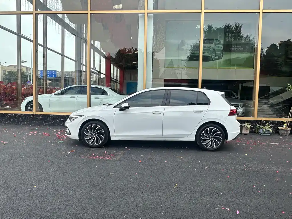 Golf 2021 280TSI DSG Pro First Edition купить на сайте DeffCars