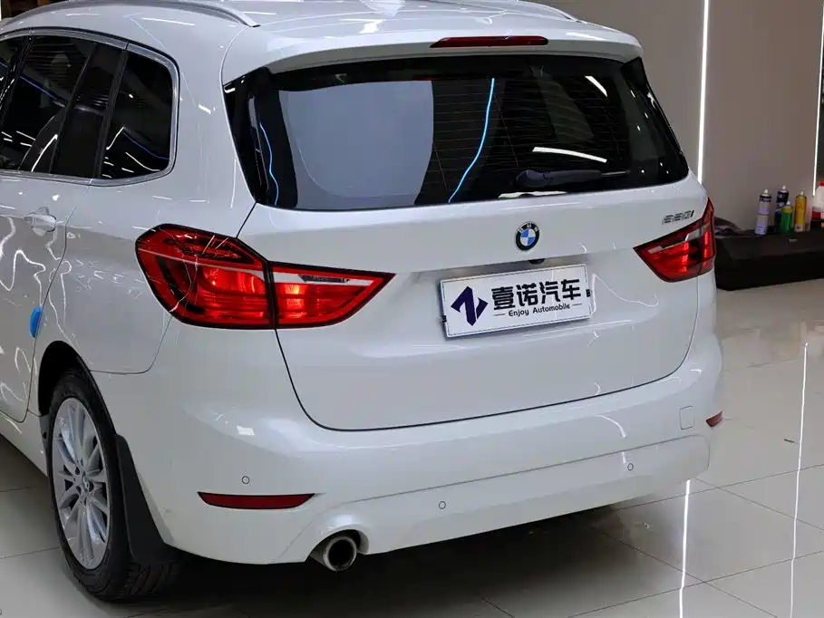 BMW 2 Series Multipurpose Station Wagon 2019 220i Leading Model купить на сайте DeffCars