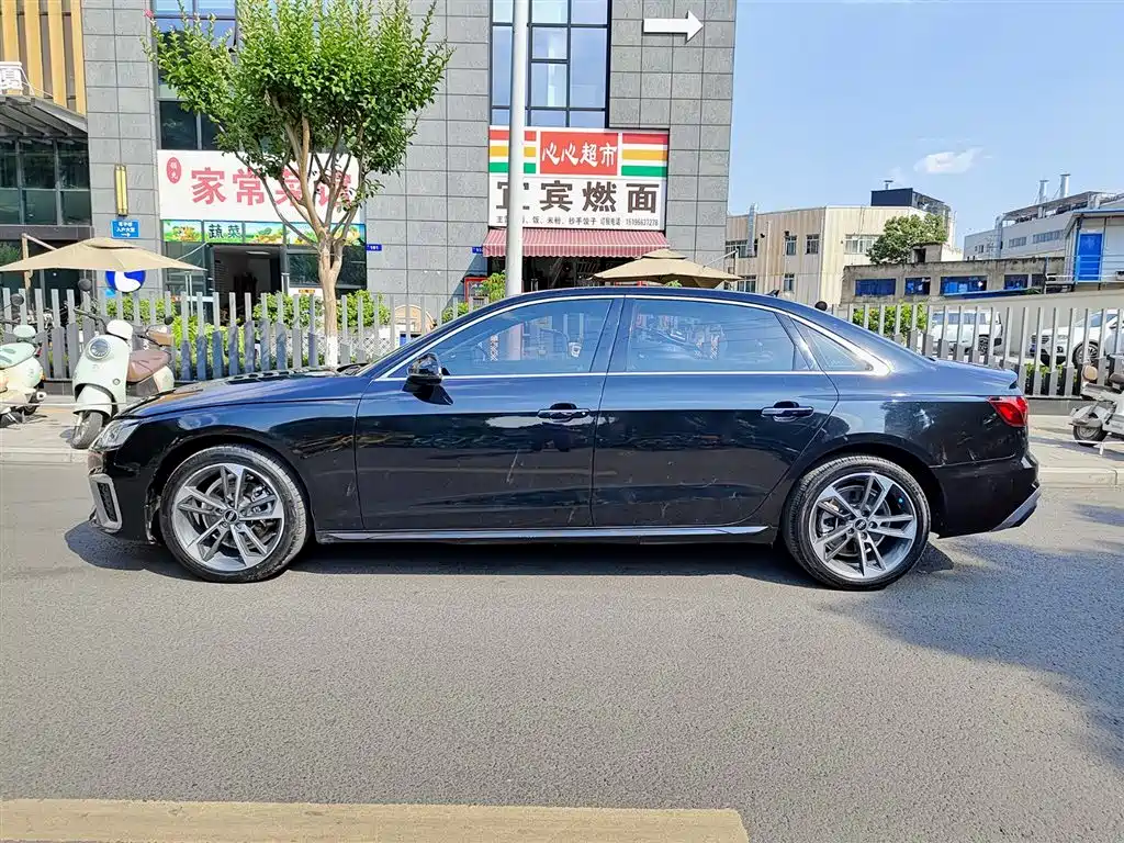 Audi A4L 2022 40 TFSI Fashionable and Dynamic купить на сайте DeffCars