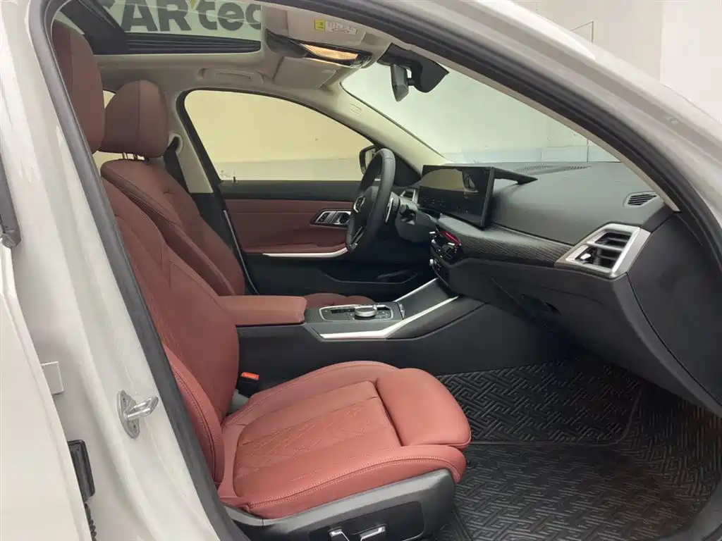 BMW 3 Series 2025 325Li M Sports Package купить на сайте DeffCars
