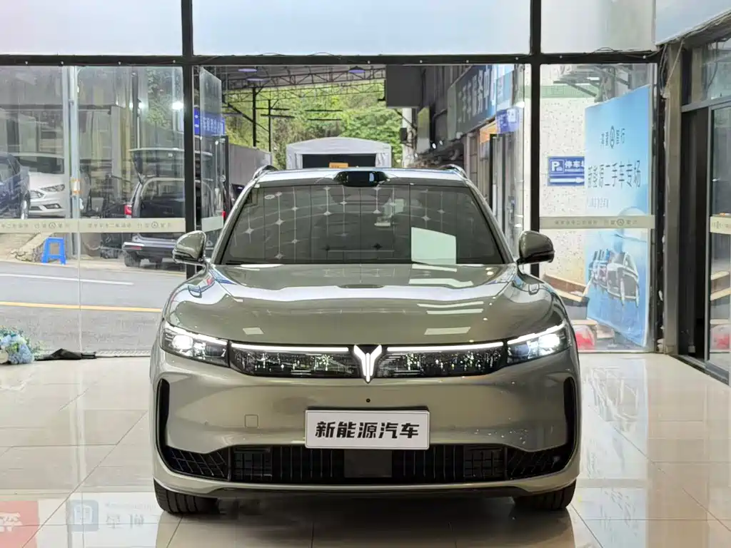 Lantu FREE 2025 FREE+ rear-wheel drive Qiankun version купить на сайте DeffCars
