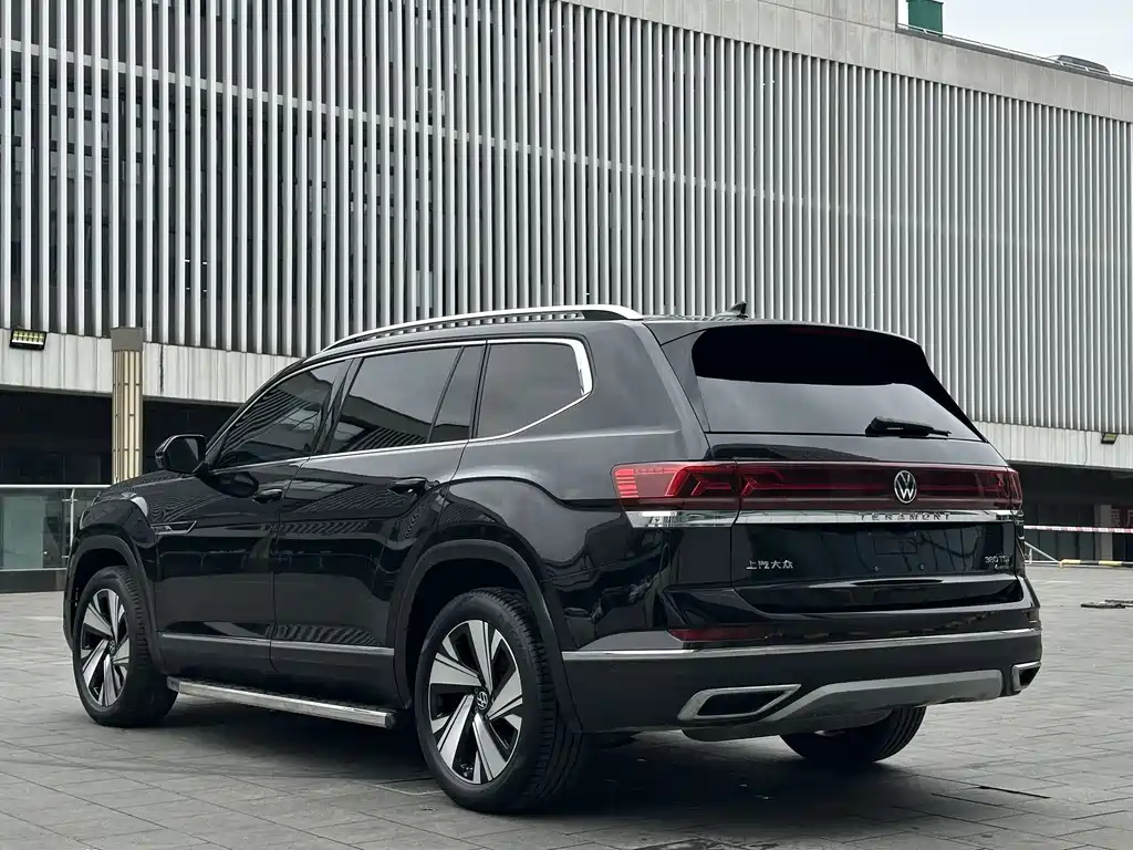Touron 2022 380TSI four-wheel drive luxury version купить на сайте DeffCars