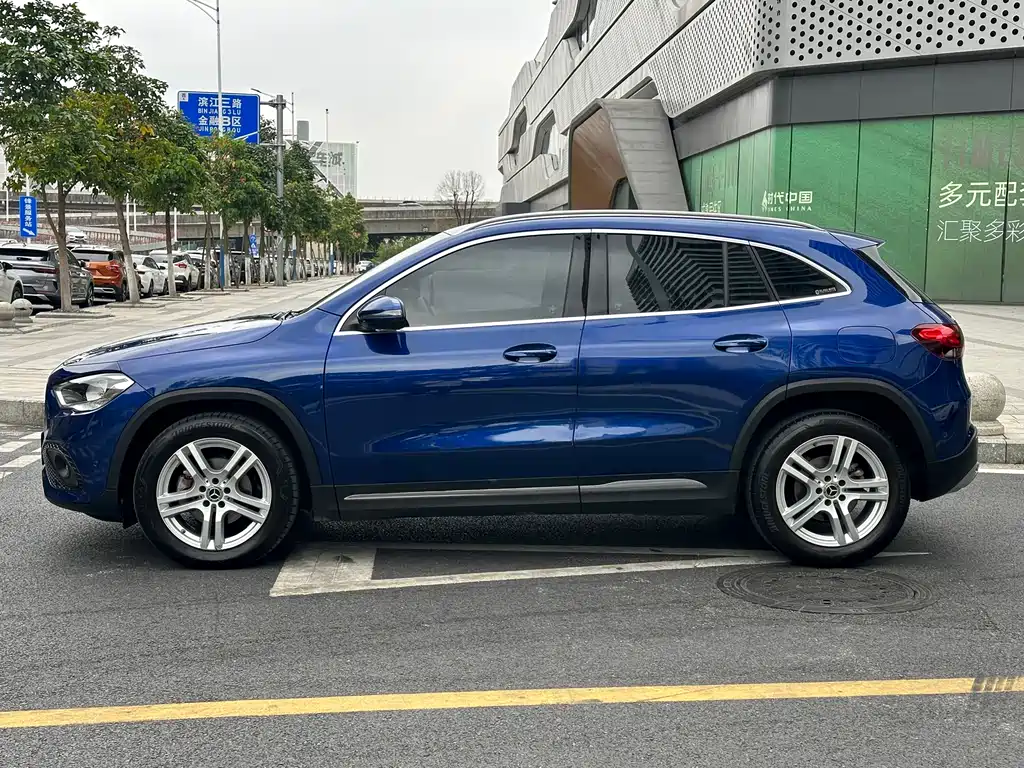 Mercedes-Benz GLA 2020 GLA 180 купить на сайте DeffCars