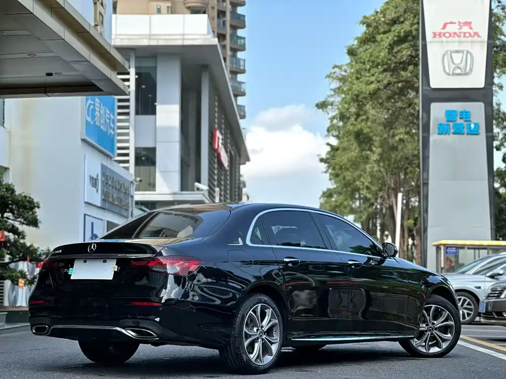 Mercedes-Benz E-Class 2022 E 300 L Sports Luxury купить на сайте DeffCars