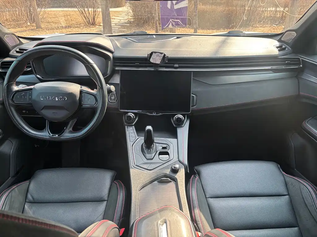 Lynk & Co 05 2022 2.0TD four-wheel drive Halo купить на сайте DeffCars
