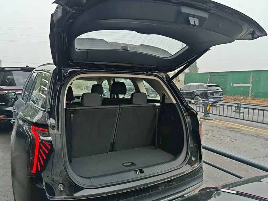 Hongqi HS7 PHEV 2024 2.0T PHEV four-wheel drive Qichang version 6 seats купить на сайте DeffCars