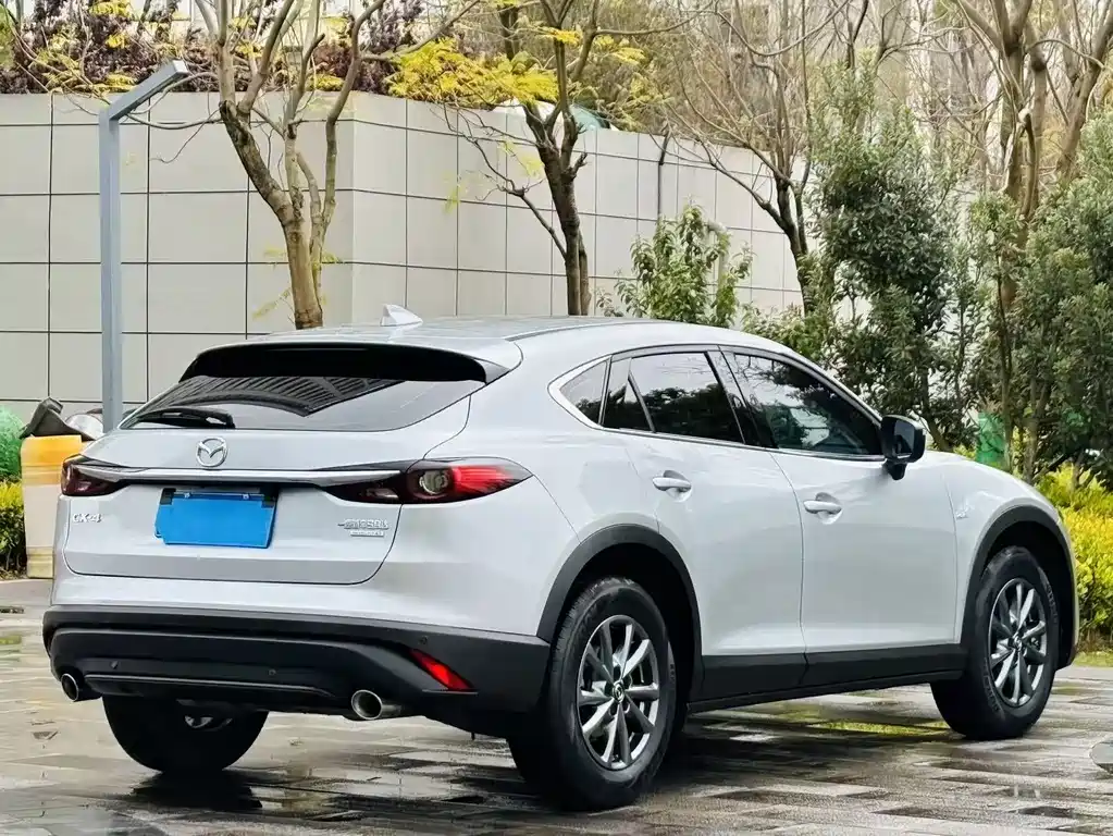 Mazda CX-4 2021 2.0L automatic two-wheel drive Blue Sky Exploration Edition купить на сайте DeffCars