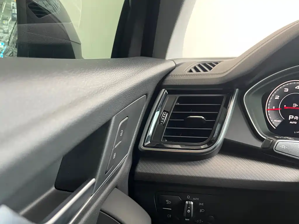 Audi Q5L 2022 Modified 40T Luxury Dynamic Edition купить на сайте DeffCars