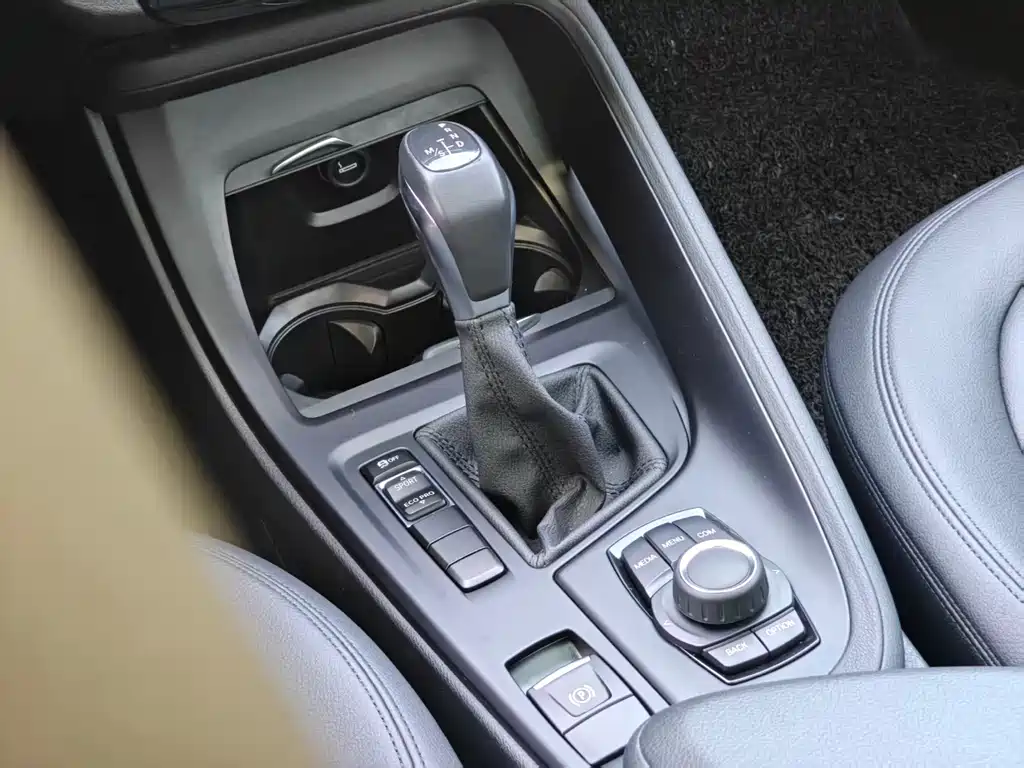 BMW X1 2018 sDrive20Li Leading Model купить на сайте DeffCars