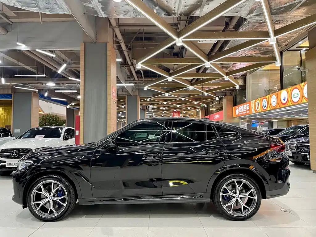 BMW X6 2022 facelift second xDrive40i M sports package купить на сайте DeffCars