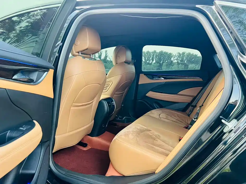 LaCrosse 2021 652T Premium Model купить на сайте DeffCars