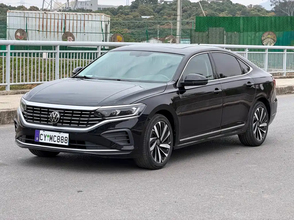 Passat 2024 380TSI Deluxe Edition купить на сайте DeffCars